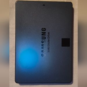 Samsung 870 QVO SOLID STATE DRIVE